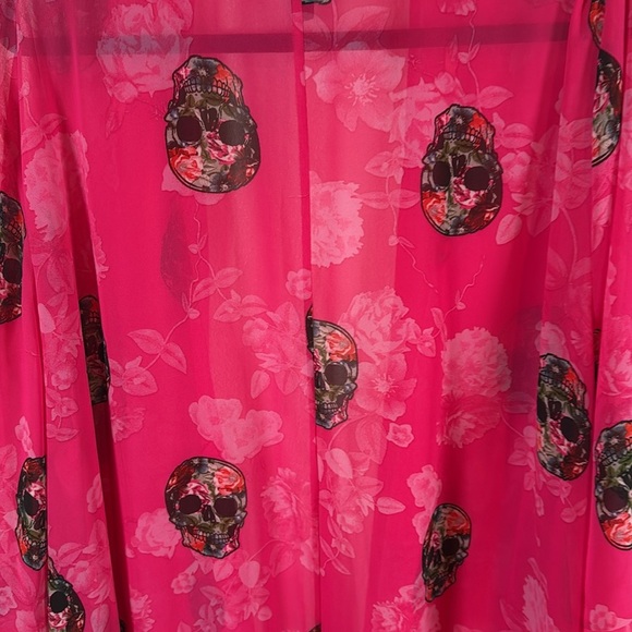 Torrid Pink Sheer Duster Kimino Topper Sugar Skulls Floral Size 3X - Picture 2 of 5